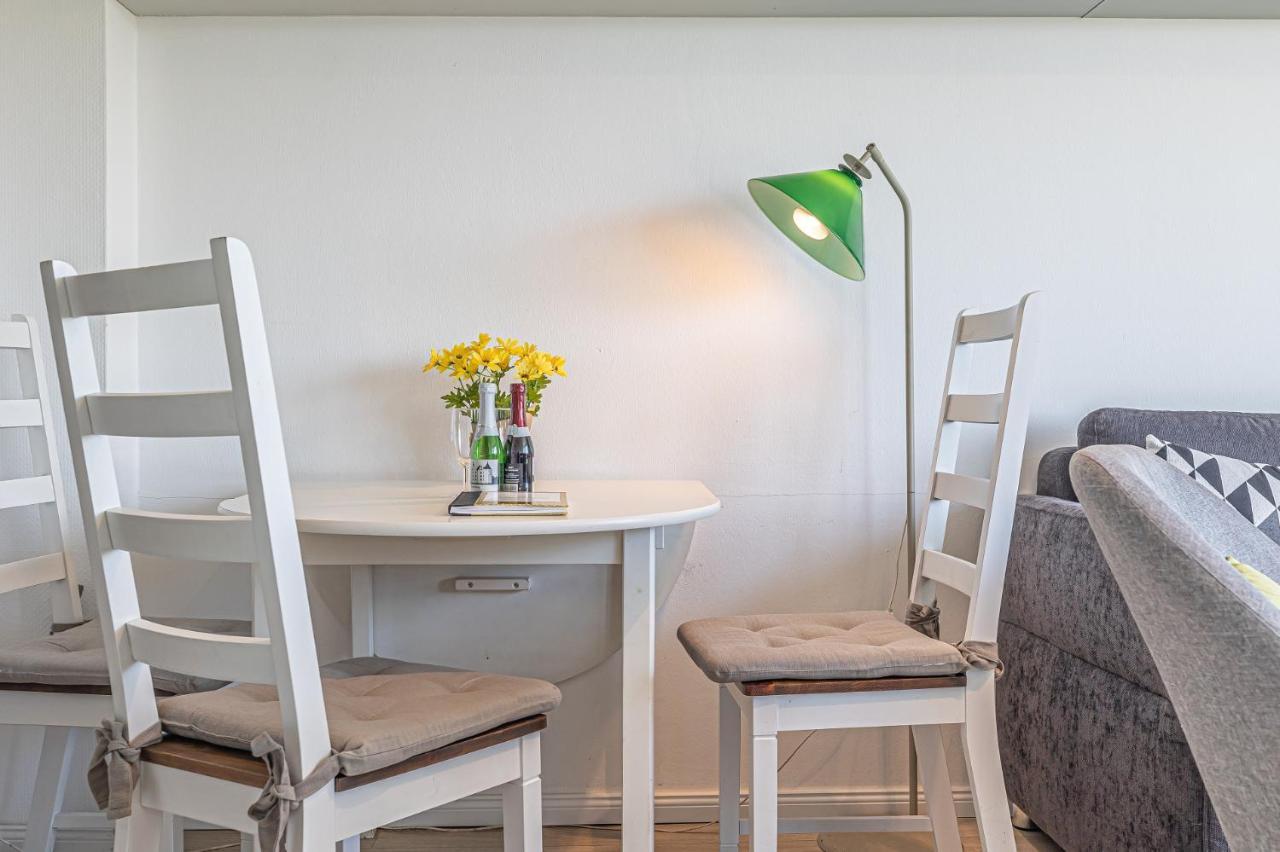 Fewo1846 - Del Mar - Komfortable 2-Zimmer-Wohnung Mit Balkon Im 7 Og Glücksburg Екстериор снимка